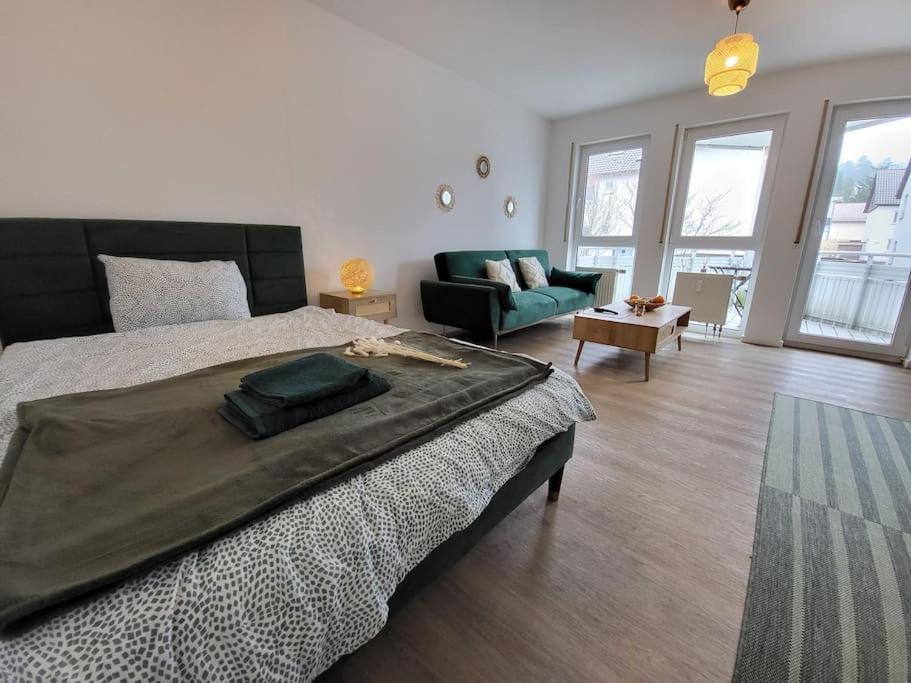 Studio-Priv.Parkplatz-Balkon-Wlan-Netflix-Smarttv Apartment Deizisau Bagian luar foto