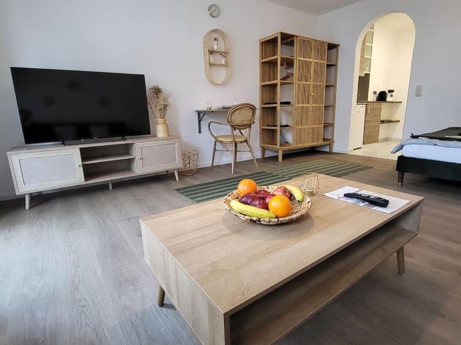 Studio-Priv.Parkplatz-Balkon-Wlan-Netflix-Smarttv Apartment Deizisau Bagian luar foto